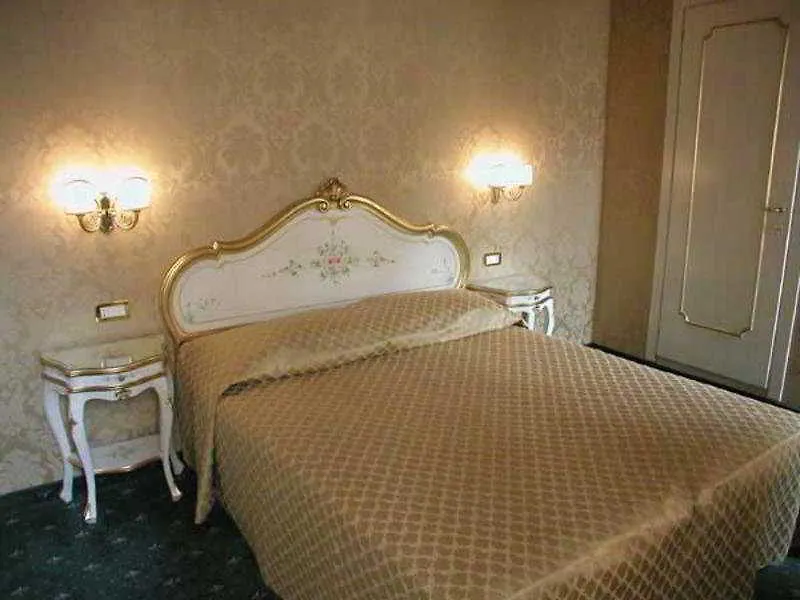 Locanda Correr Venezia 3*,